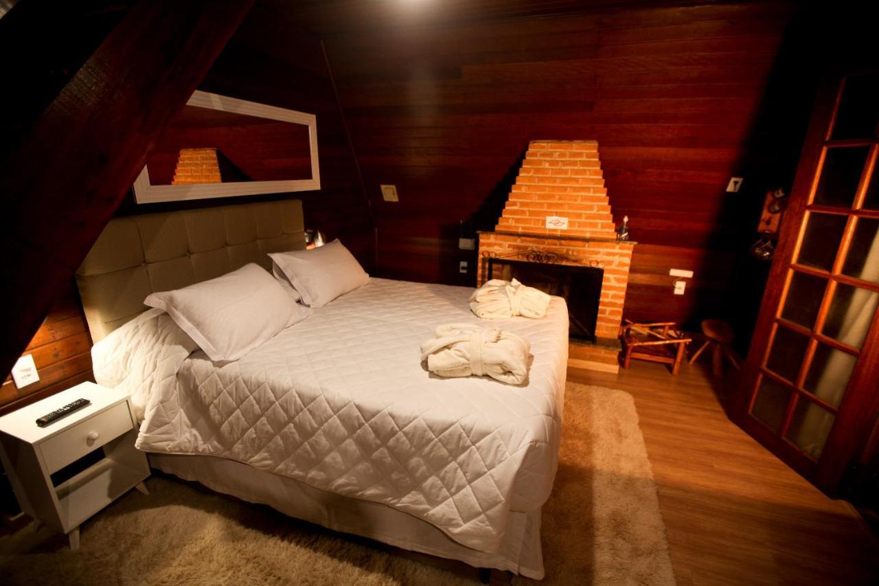 Pousada Alpes Santo Antonio do Pinhal Phòng bức ảnh